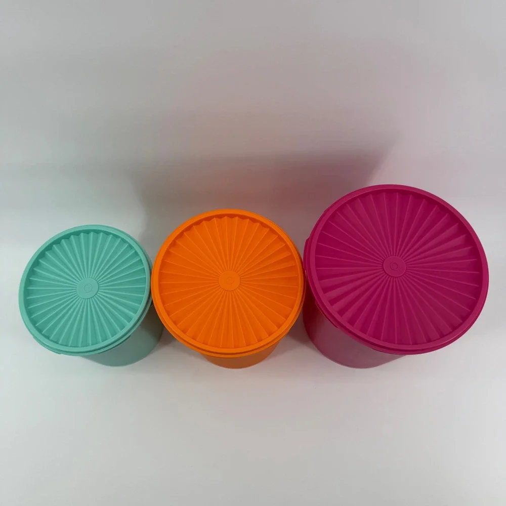Tupperware wonderlier canister